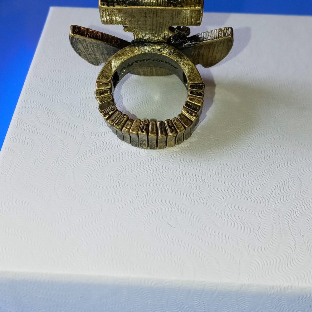 betsey johnson ring - Picture 3 of 4